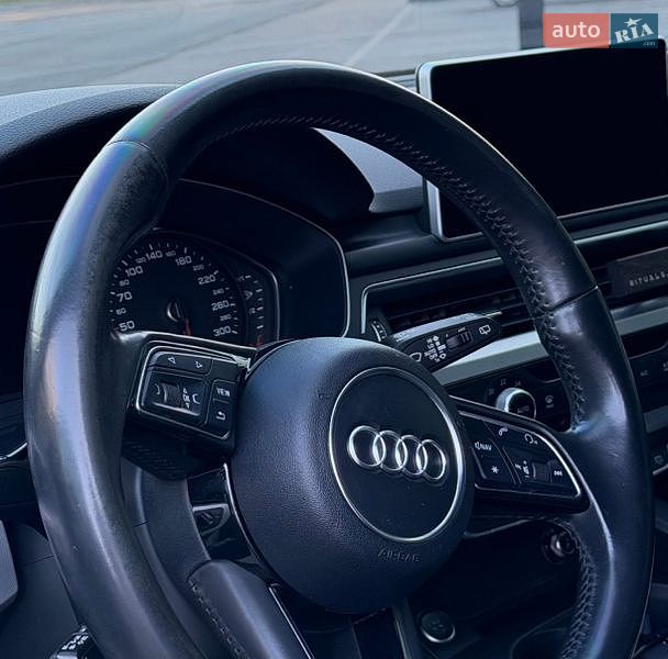 Універсал Audi A4 2016 в Ужгороді