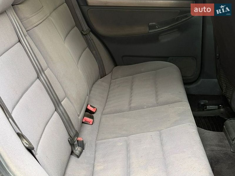 Универсал Audi A4 1998 в Верховине