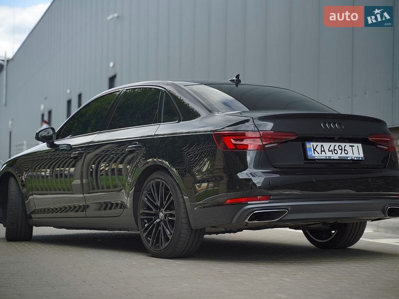 Седан Audi A4 2019 в Києві