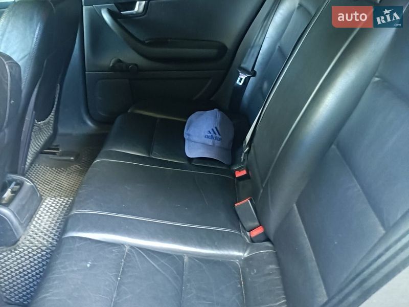 Универсал Audi A4 2004 в Подгорцах