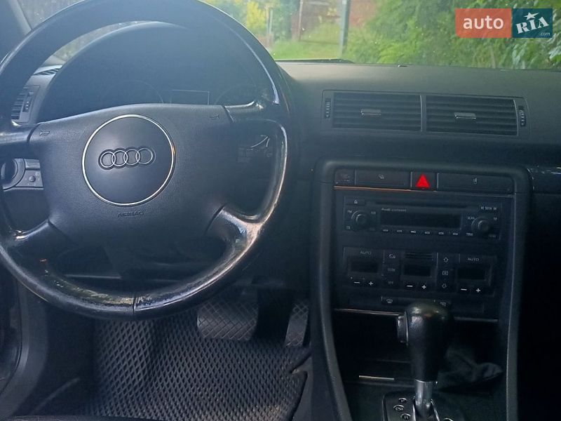 Универсал Audi A4 2004 в Подгорцах