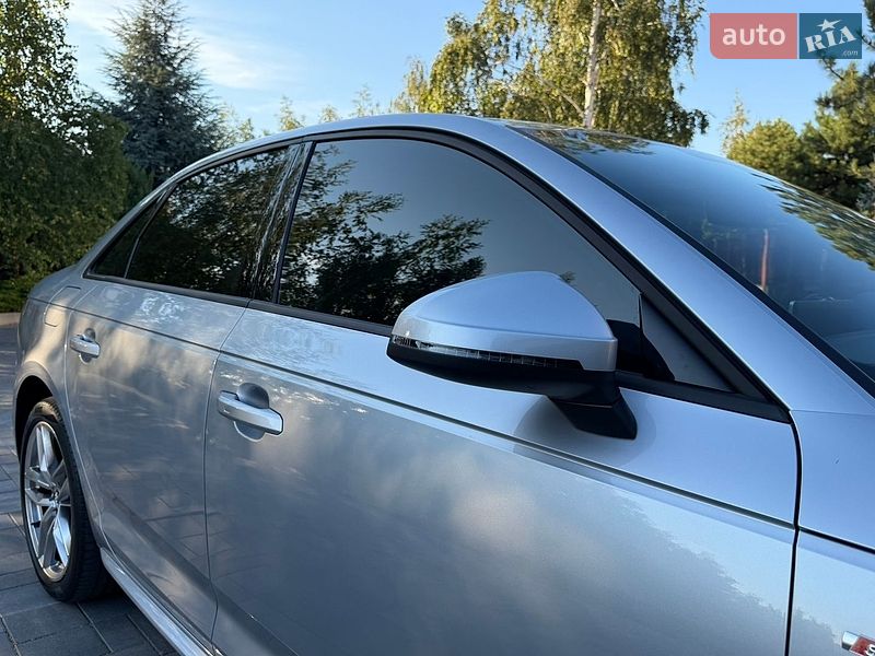 Седан Audi A4 2016 в Одессе