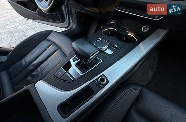 Седан Audi A4 2016 в Одессе