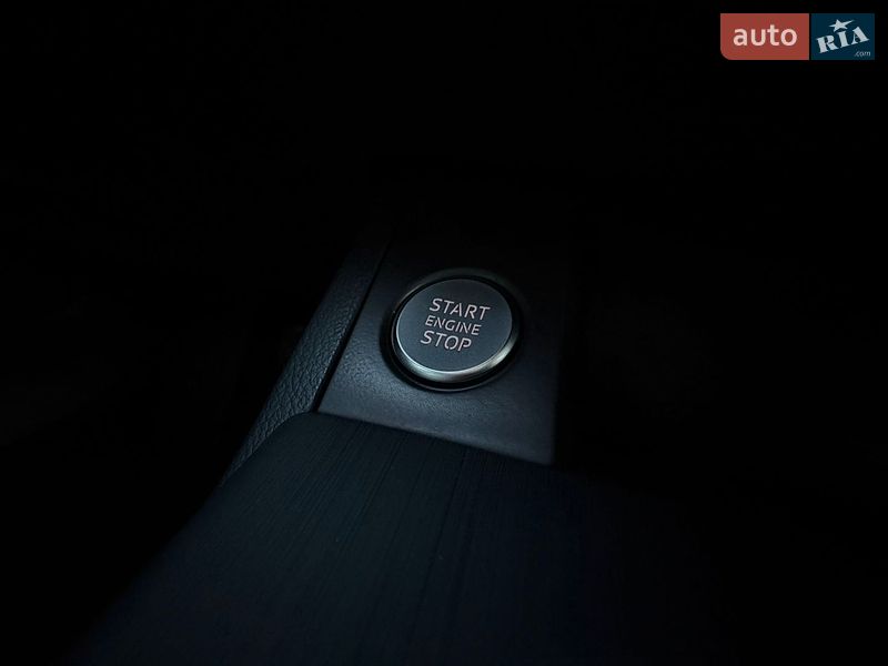Седан Audi A4 2016 в Одессе