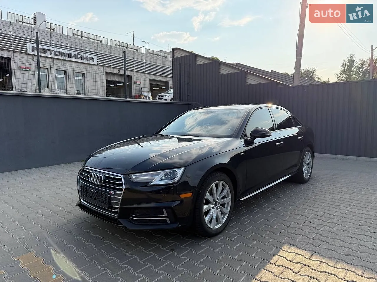 2017 Audi A4 - мініатюра 18