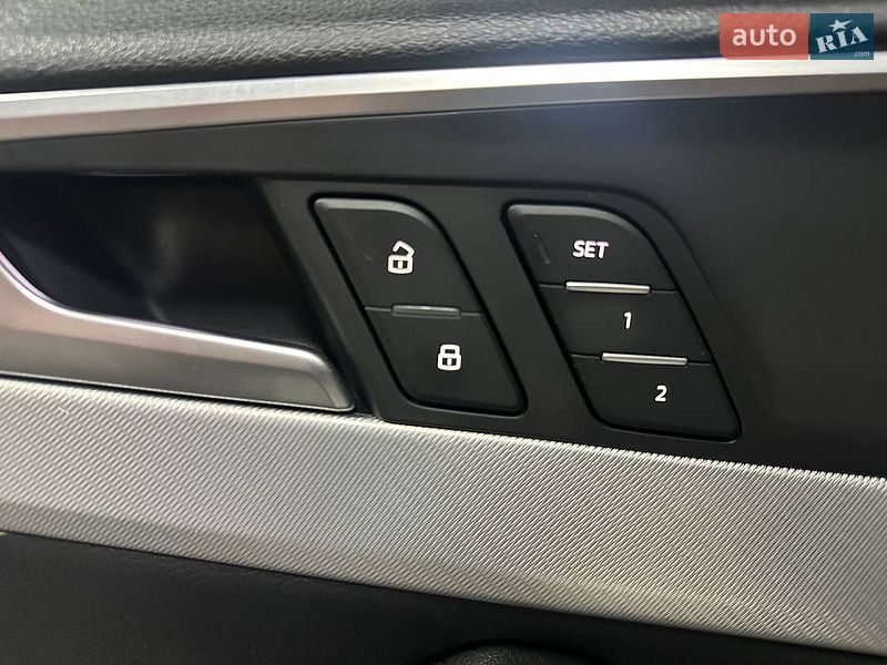 Седан Audi A4 2017 в Києві