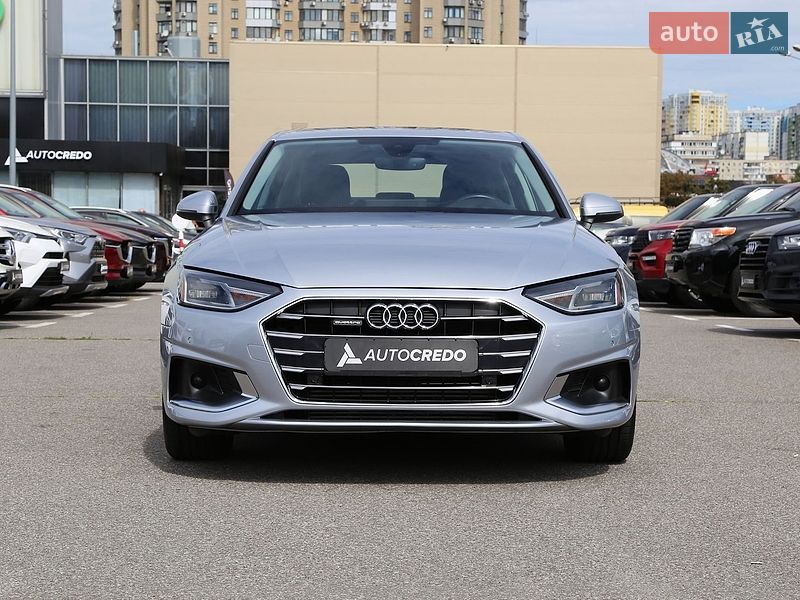 Седан Audi A4 2021 в Киеве