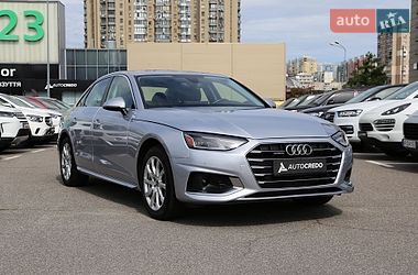 Седан Audi A4 2021 в Киеве