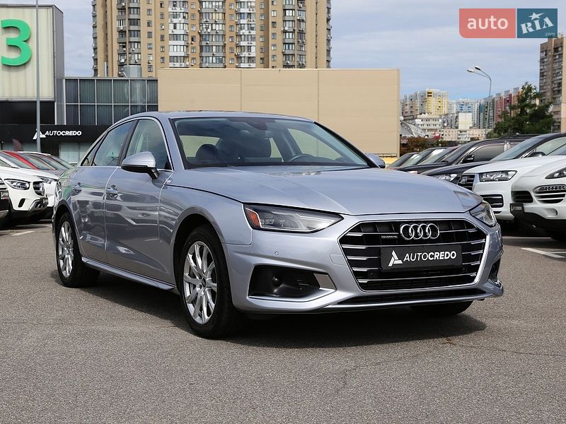 Седан Audi A4 2021 в Киеве