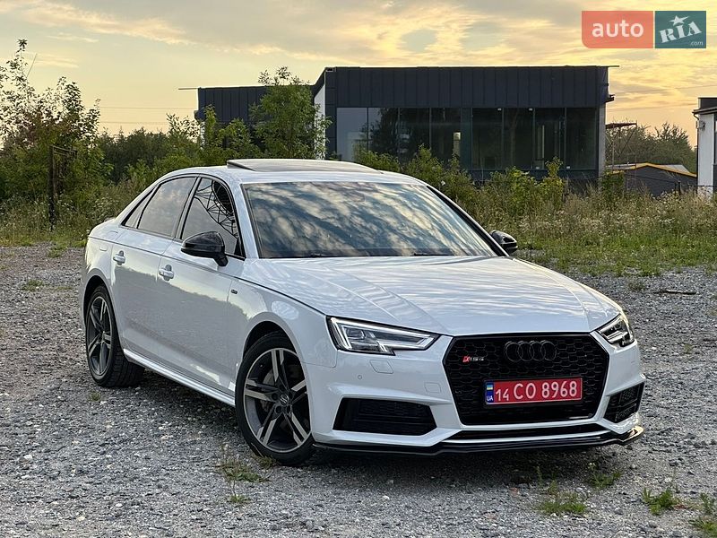 Седан Audi A4 2016 в Самборе