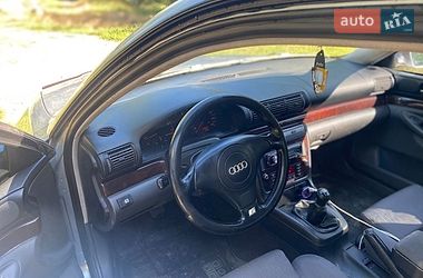 Универсал Audi A4 1998 в Звягеле
