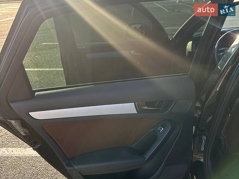 Седан Audi A4 2015 в Киеве