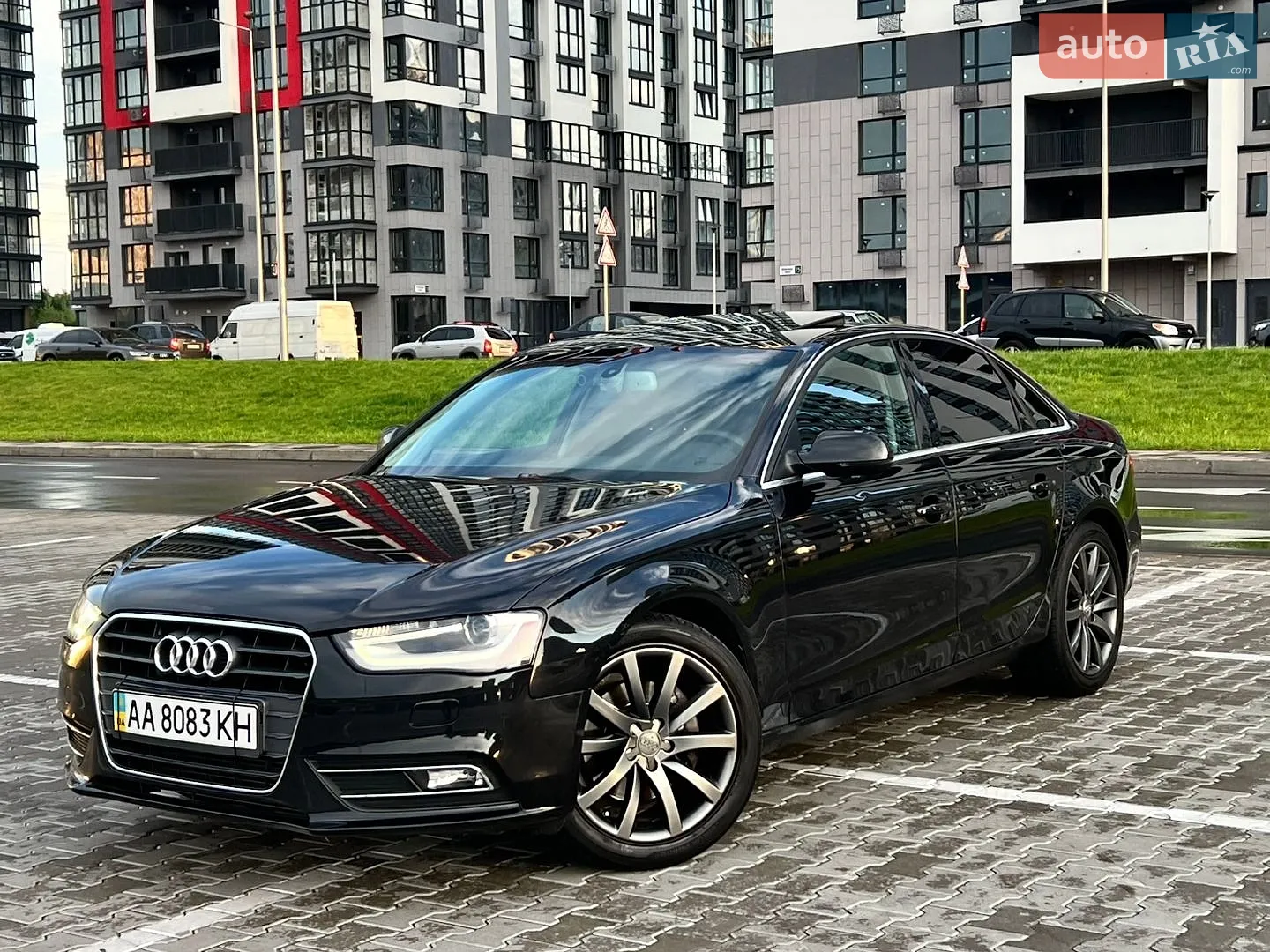 Audi A4 2013 VIN WAUFFAFLXDN046814 фото оголошення 2 з 57