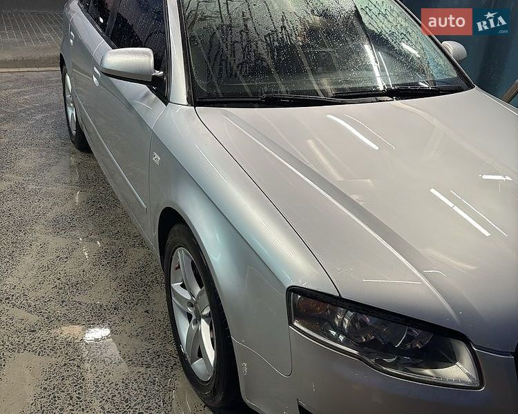 Седан Audi A4 2005 в Сарнах