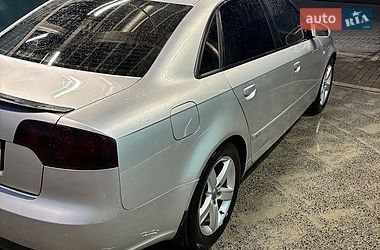 Седан Audi A4 2005 в Сарнах