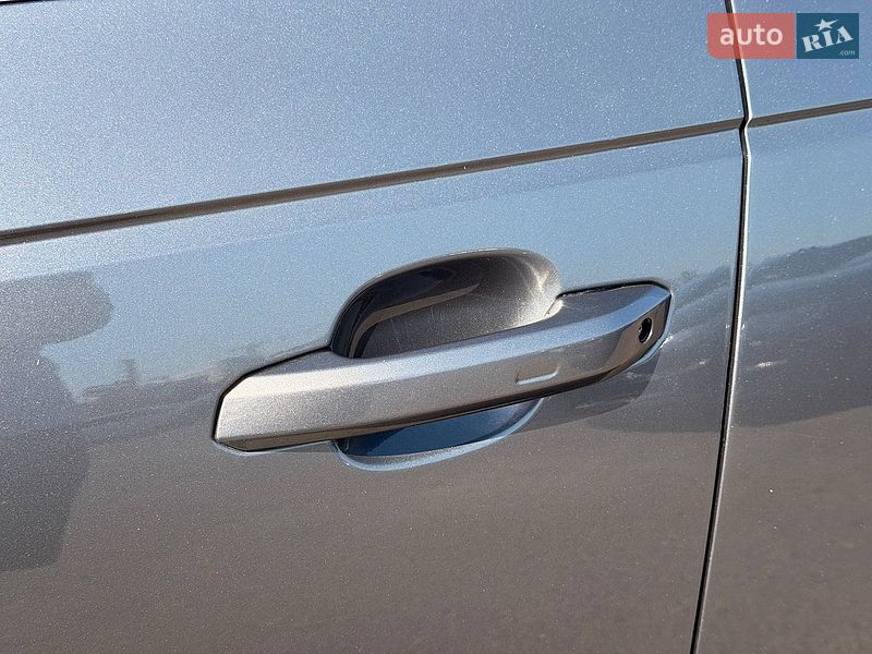 Седан Audi A4 2016 в Кривому Розі