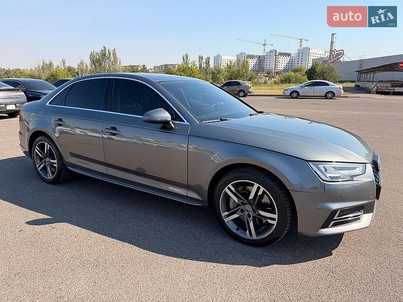 Седан Audi A4 2016 в Кривому Розі