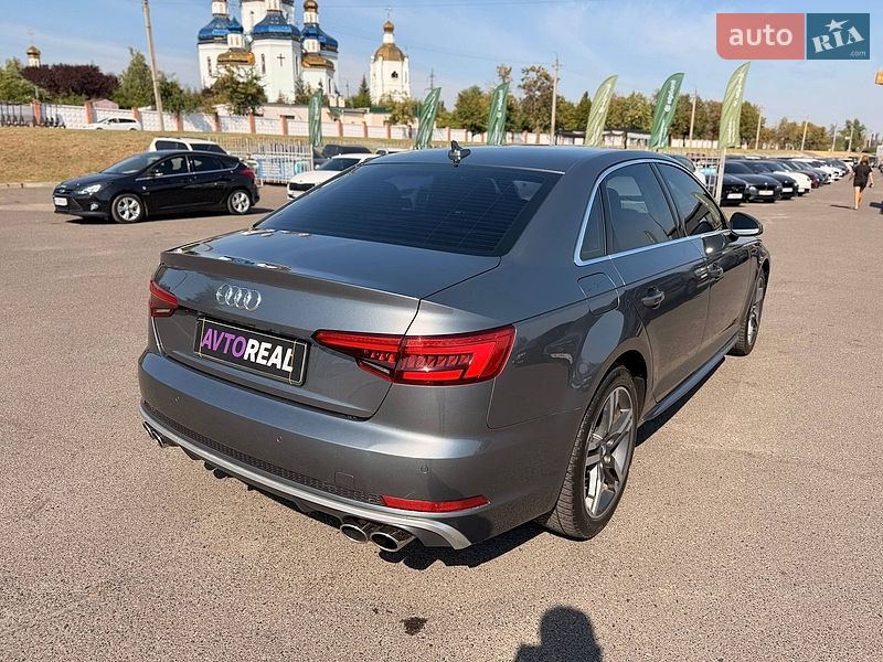 Седан Audi A4 2016 в Кривому Розі