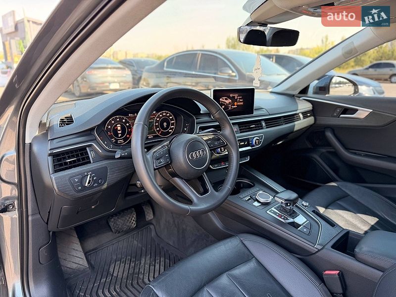 Седан Audi A4 2016 в Кривому Розі