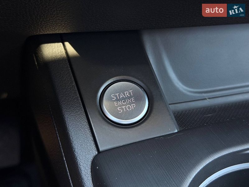 Седан Audi A4 2016 в Кривому Розі