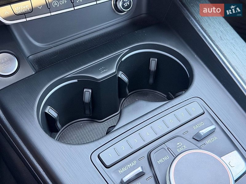 Седан Audi A4 2016 в Кривому Розі