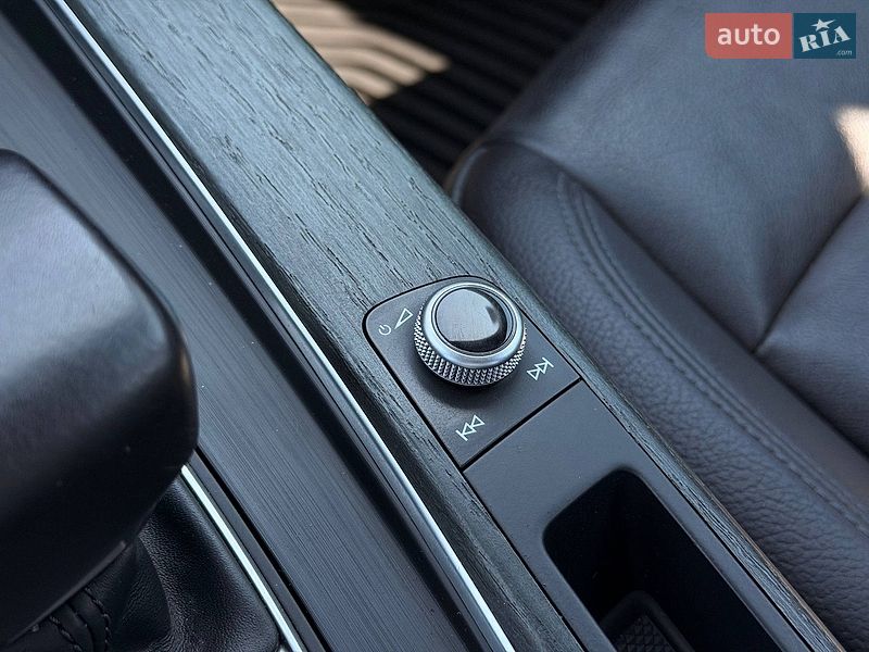 Седан Audi A4 2016 в Кривому Розі