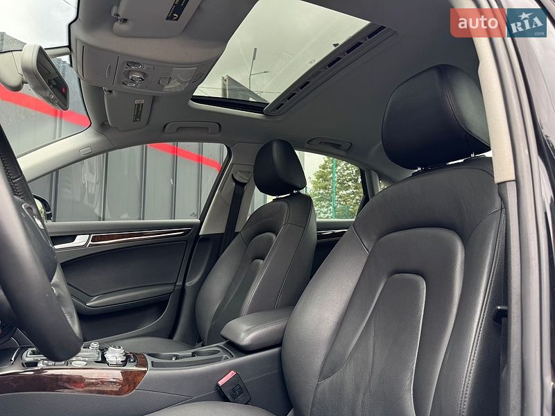 Седан Audi A4 2013 в Луцке