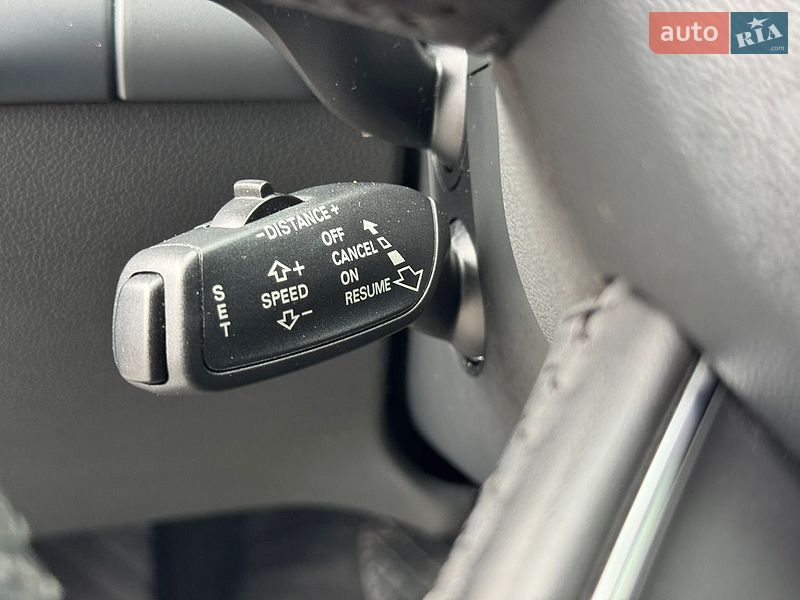 Седан Audi A4 2013 в Луцке