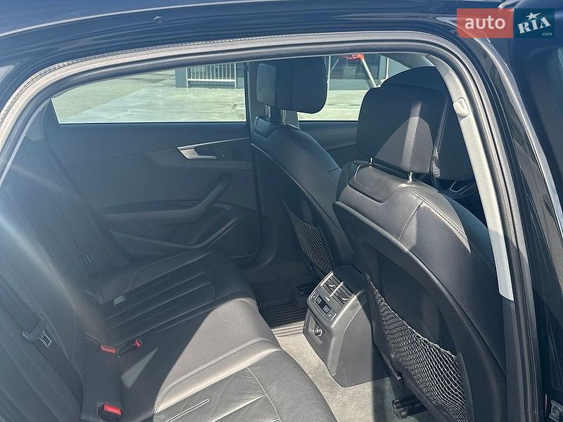 Седан Audi A4 2016 в Пирятині