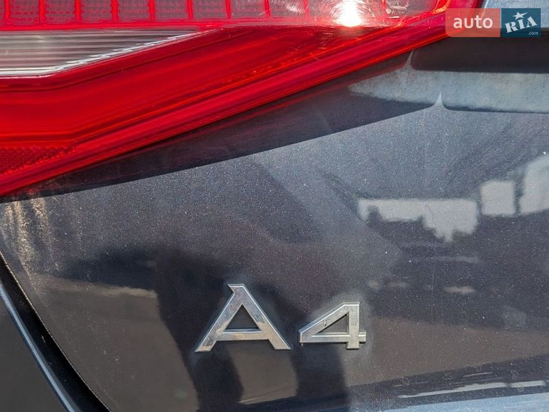 Седан Audi A4 2015 в Києві