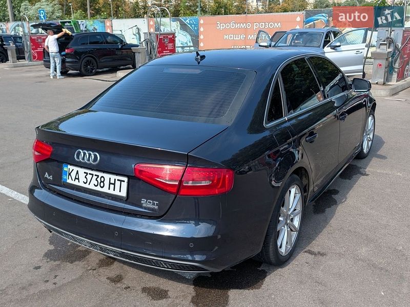 Седан Audi A4 2015 в Києві