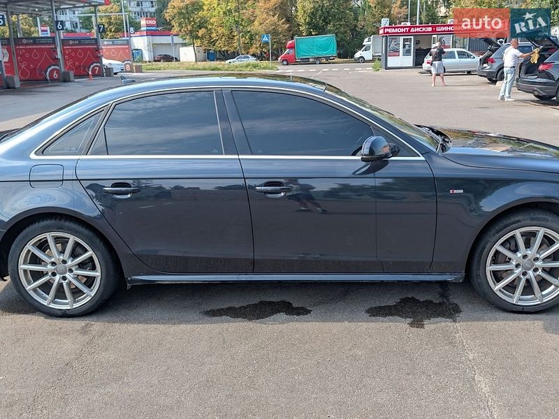 Седан Audi A4 2015 в Києві
