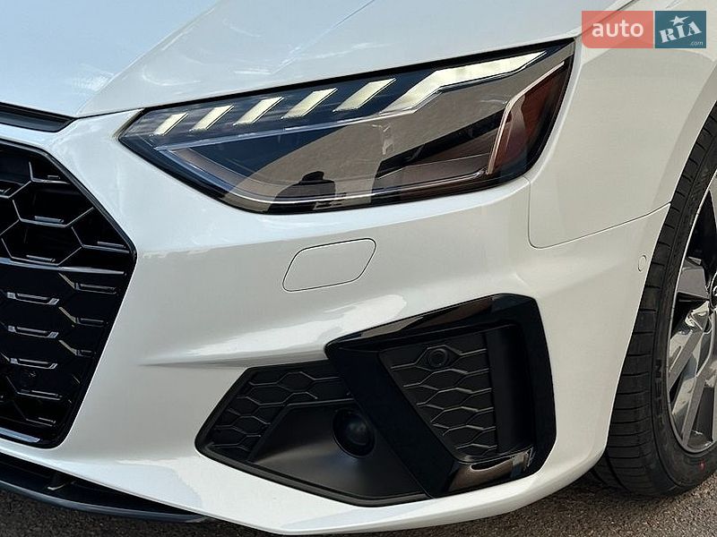 Седан Audi A4 2023 в Киеве
