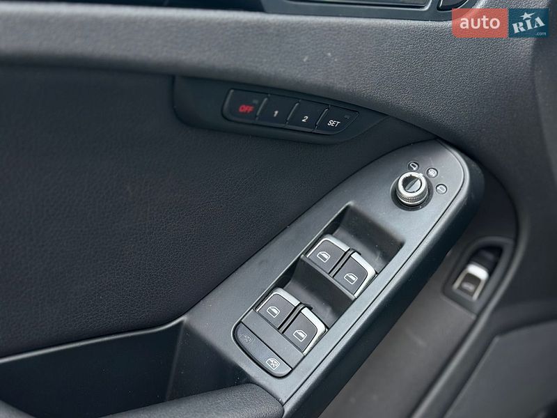 Седан Audi A4 2012 в Киеве
