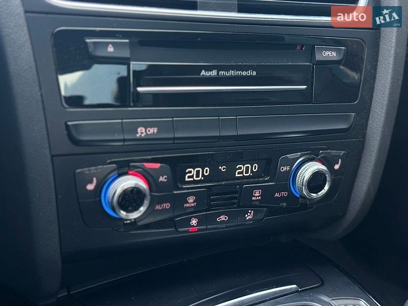 Седан Audi A4 2012 в Киеве