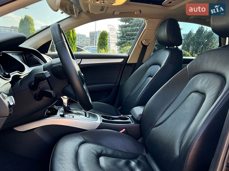 Седан Audi A4 2014 в Львове