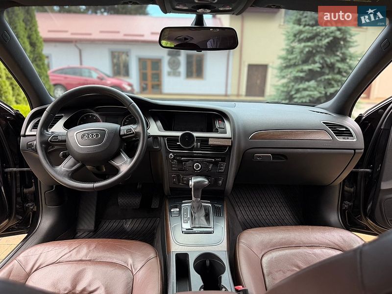 Седан Audi A4 2013 в Городке
