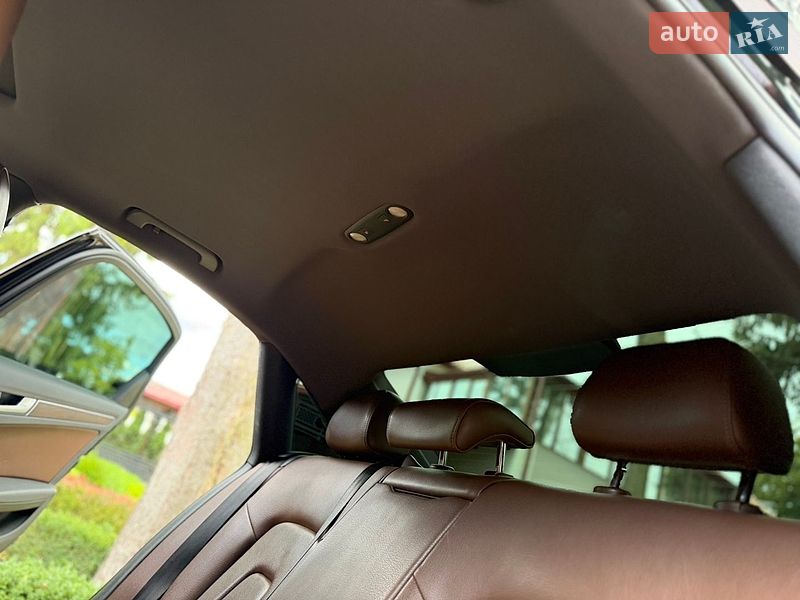 Седан Audi A4 2013 в Городке