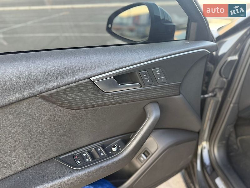 Седан Audi A4 2019 в Киеве