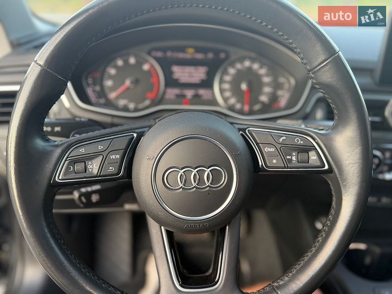 Седан Audi A4 2019 в Киеве