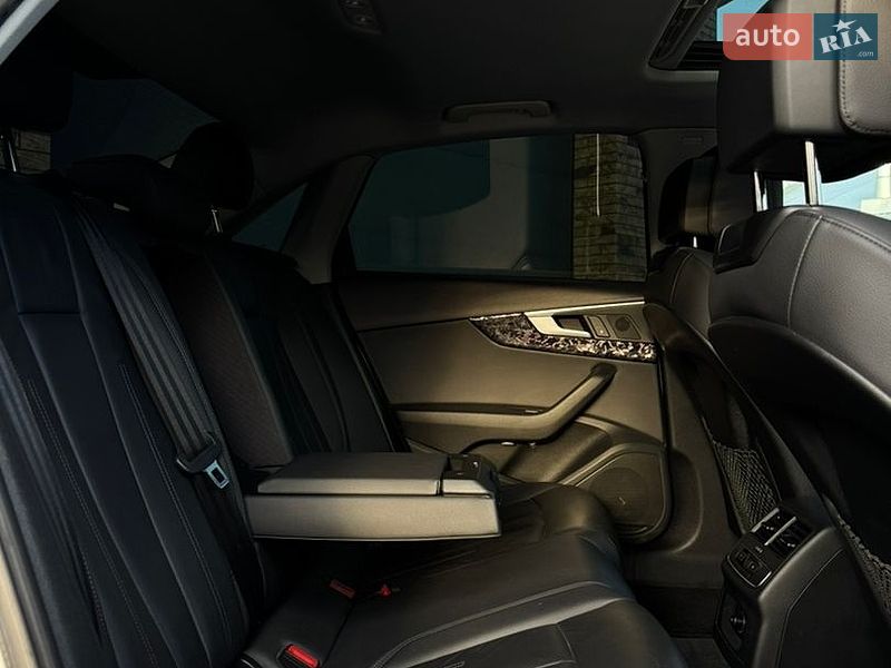 Седан Audi A4 2019 в Черновцах