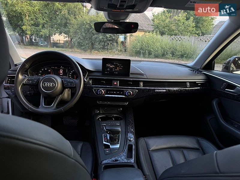 Седан Audi A4 2019 в Черновцах