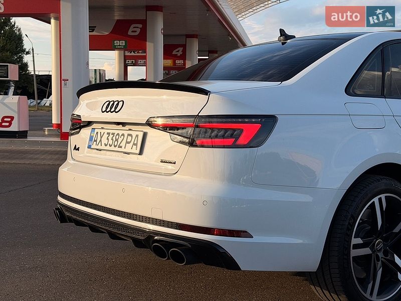 Седан Audi A4 2017 в Кривому Розі
