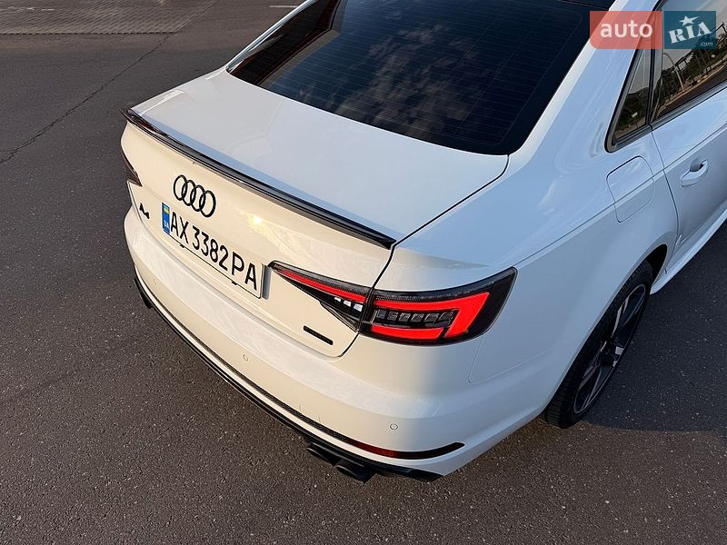 Седан Audi A4 2017 в Кривому Розі