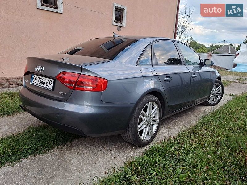 Седан Audi A4 2011 в Чернівцях