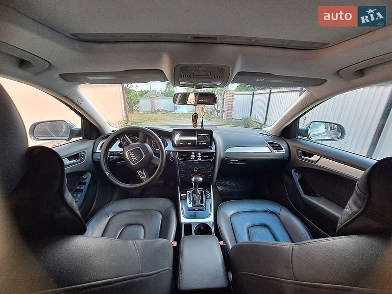 Седан Audi A4 2011 в Чернівцях