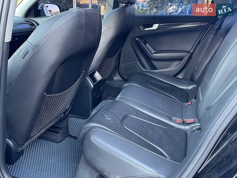 Седан Audi A4 2013 в Полтаві