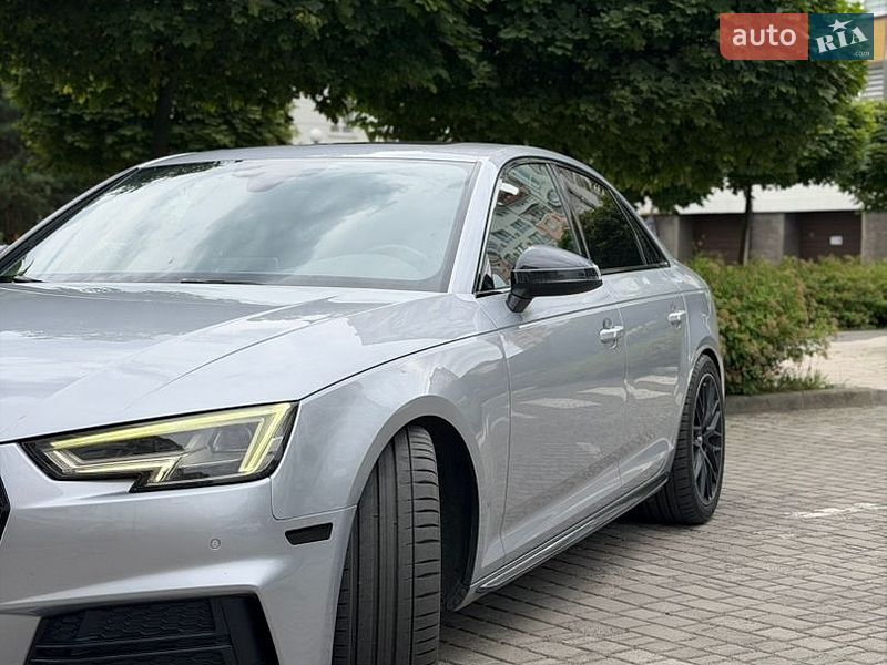 Седан Audi A4 2017 в Ивано-Франковске