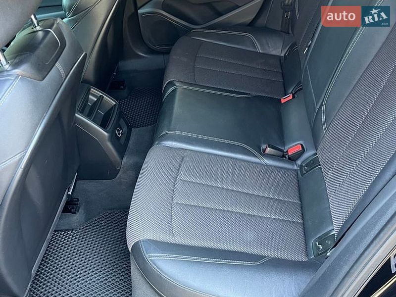 Универсал Audi A4 2017 в Черновцах