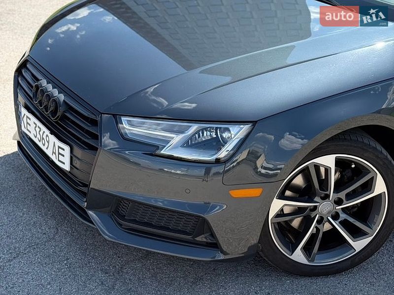 Седан Audi A4 2019 в Днепре